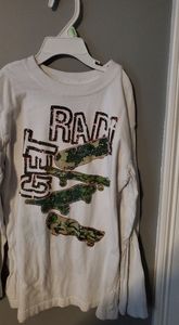 Boy's Children's Place skateboarding shirt